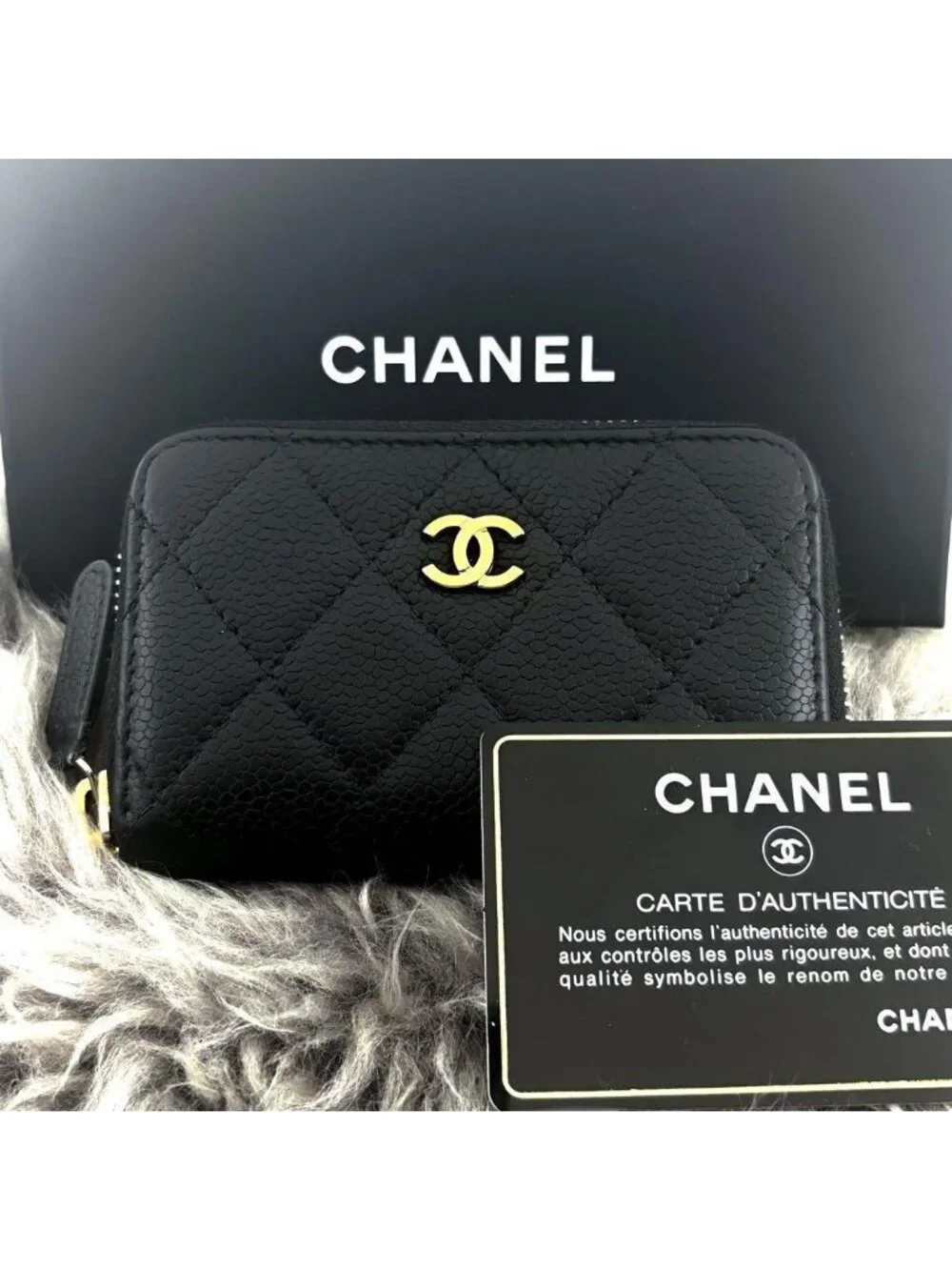 Chanel Wallet Quilted Caviar Round Zip Coin Purse
